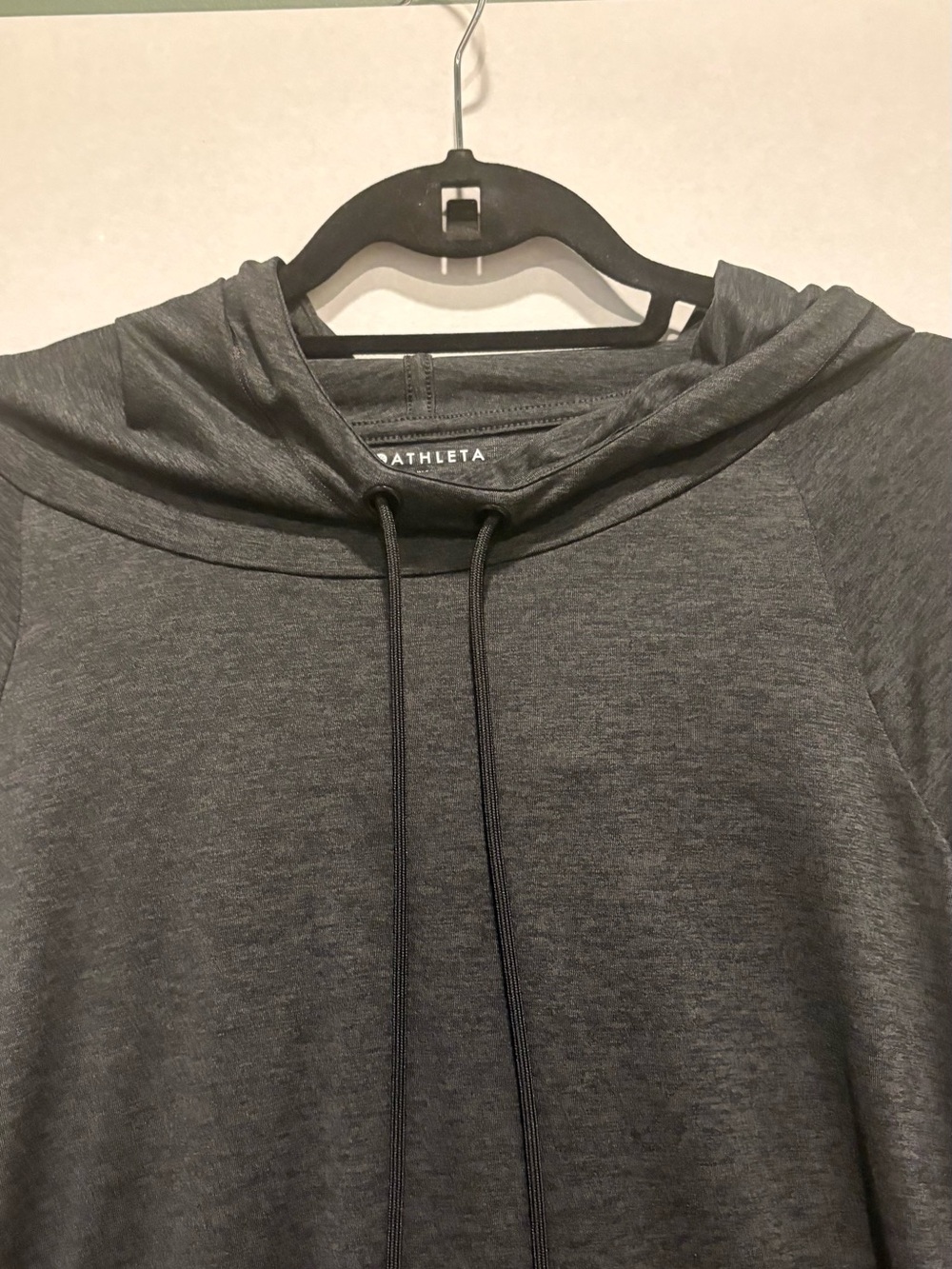 Athleta - Women's Uptempo Hoodie Sweatshirt. Black. Size Medium - Picture 4 of 15